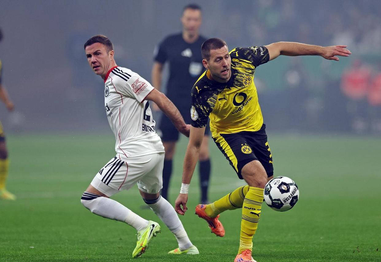 亚冠生死局：柔佛主场狂攻碾压上海海港 中超冠军背水一战太难了