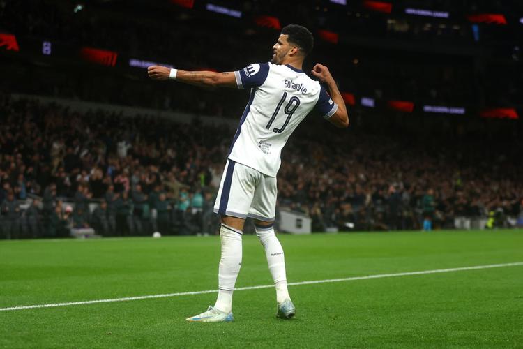 瑞天空：热刺、利物浦与扬-迪奥曼德的团队展开深度接触