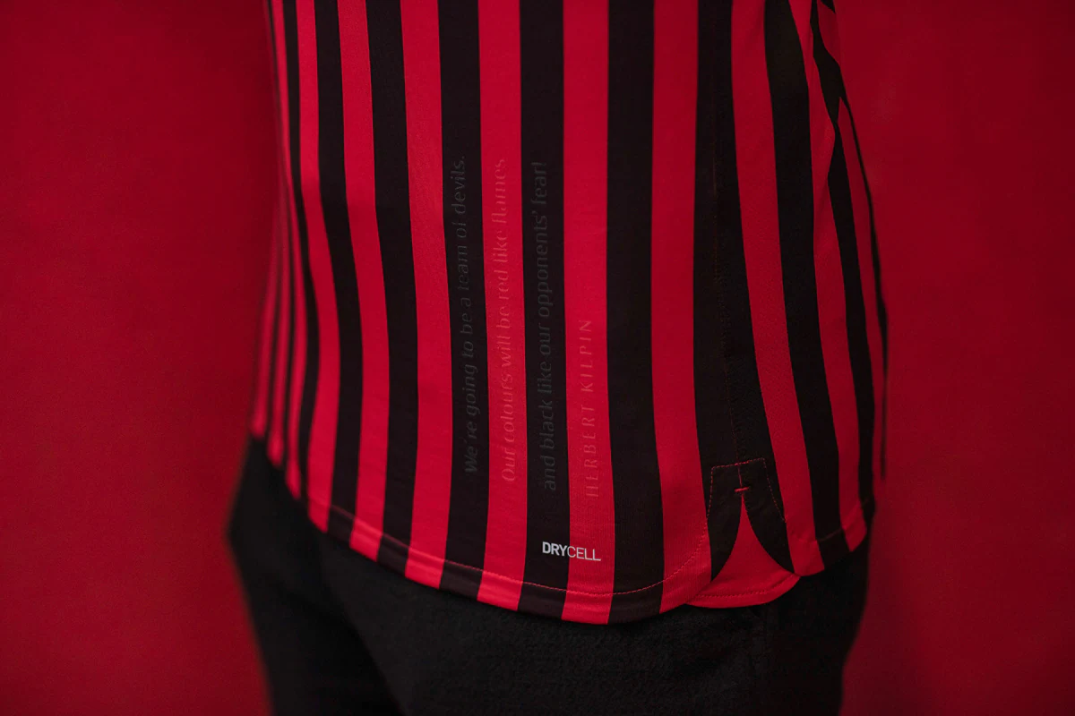 2025山东省齐鲁足球超级联赛：泰安2-1击败聊城夺冠